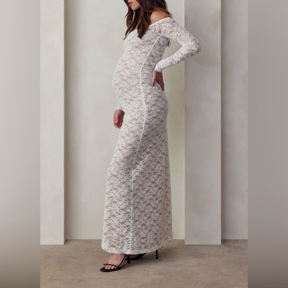 Chic Off-Shoulder Lace Maternity Dress